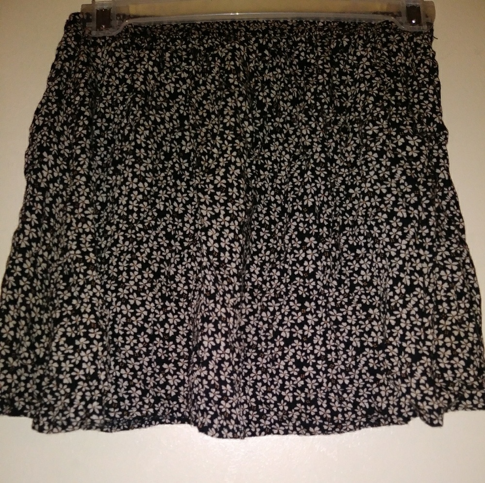 Brandy Melville Floral Print Skirt